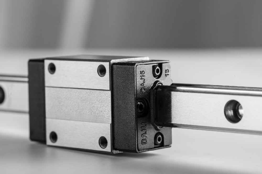 恒而達直線導軌（一）