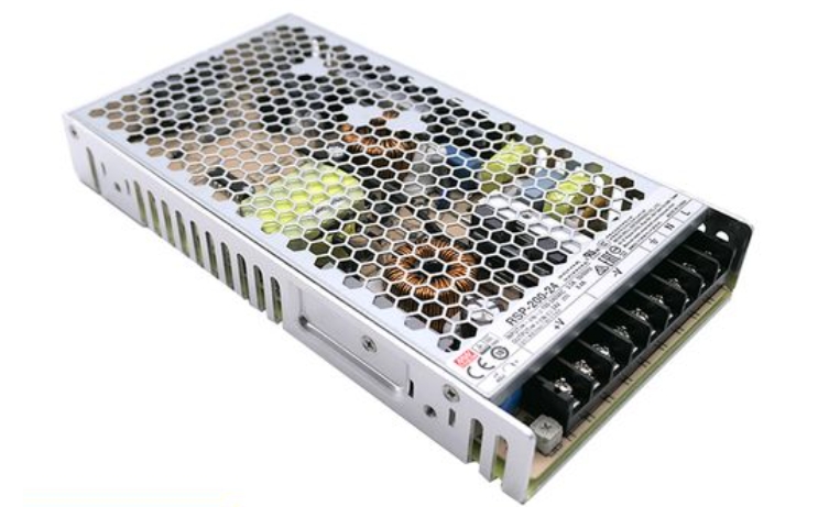 電量滿滿！明緯金屬快充神器，隨行充電新體驗